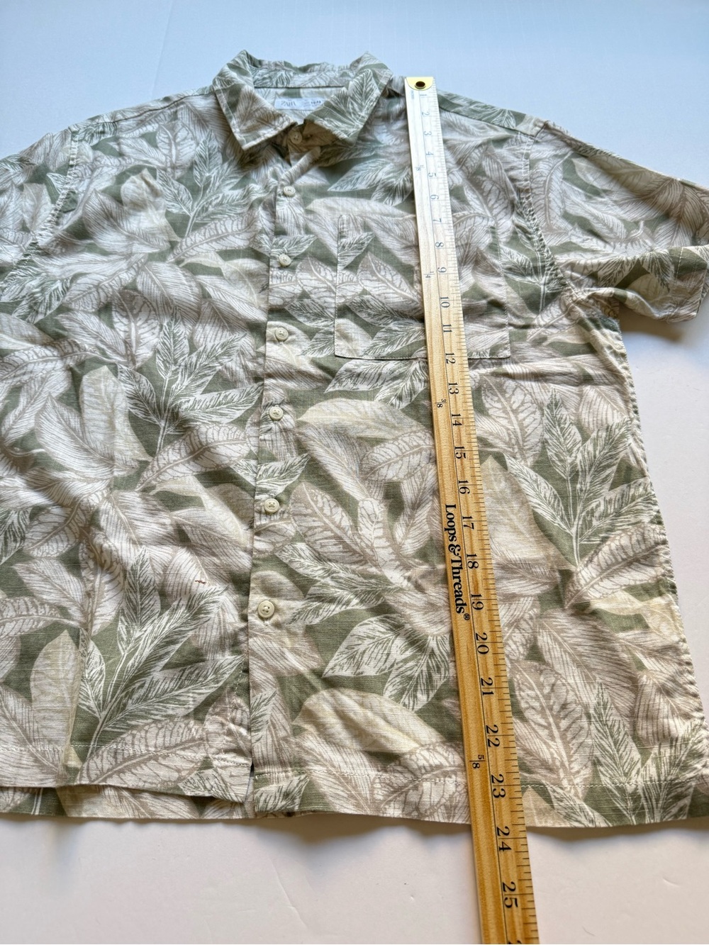 Zara Light Green Leaf Print Tropical Short-Sleeve Button Down Shirt, 11-12 - Picture 8 of 8
